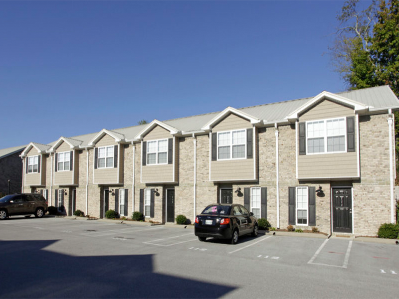 Blackberry Creek apartments